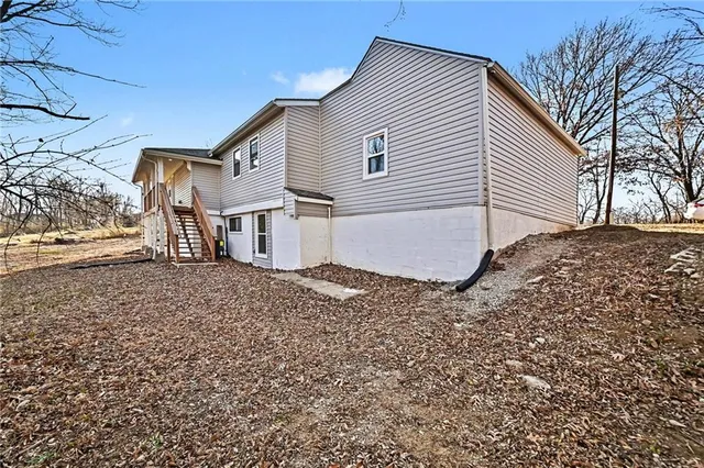 $290,000 | 6221 North Wheeling Avenue, Kansas City, MO 64119