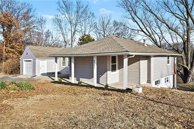 $290,000 | 6221 North Wheeling Avenue, Kansas City, MO 64119