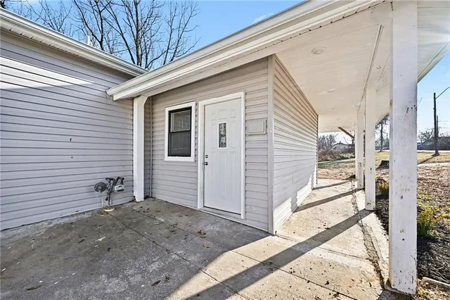 $290,000 | 6221 North Wheeling Avenue, Kansas City, MO 64119