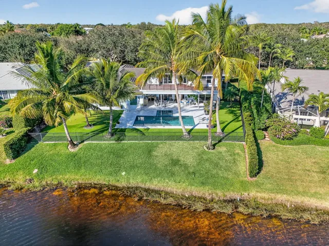 $2,595,000 | 18145 Southeast Heritage Drive, Tequesta, FL 33469