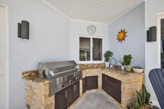 $2,595,000 | 18145 Southeast Heritage Drive, Tequesta, FL 33469