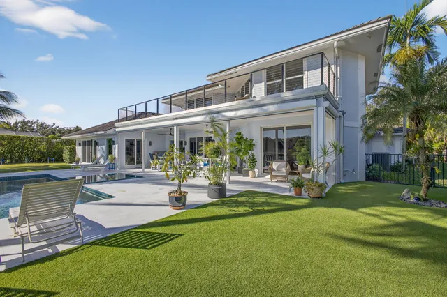 $2,595,000 | 18145 Southeast Heritage Drive, Tequesta, FL 33469