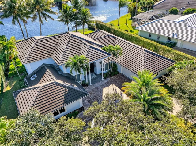 $2,595,000 | 18145 Southeast Heritage Drive, Tequesta, FL 33469