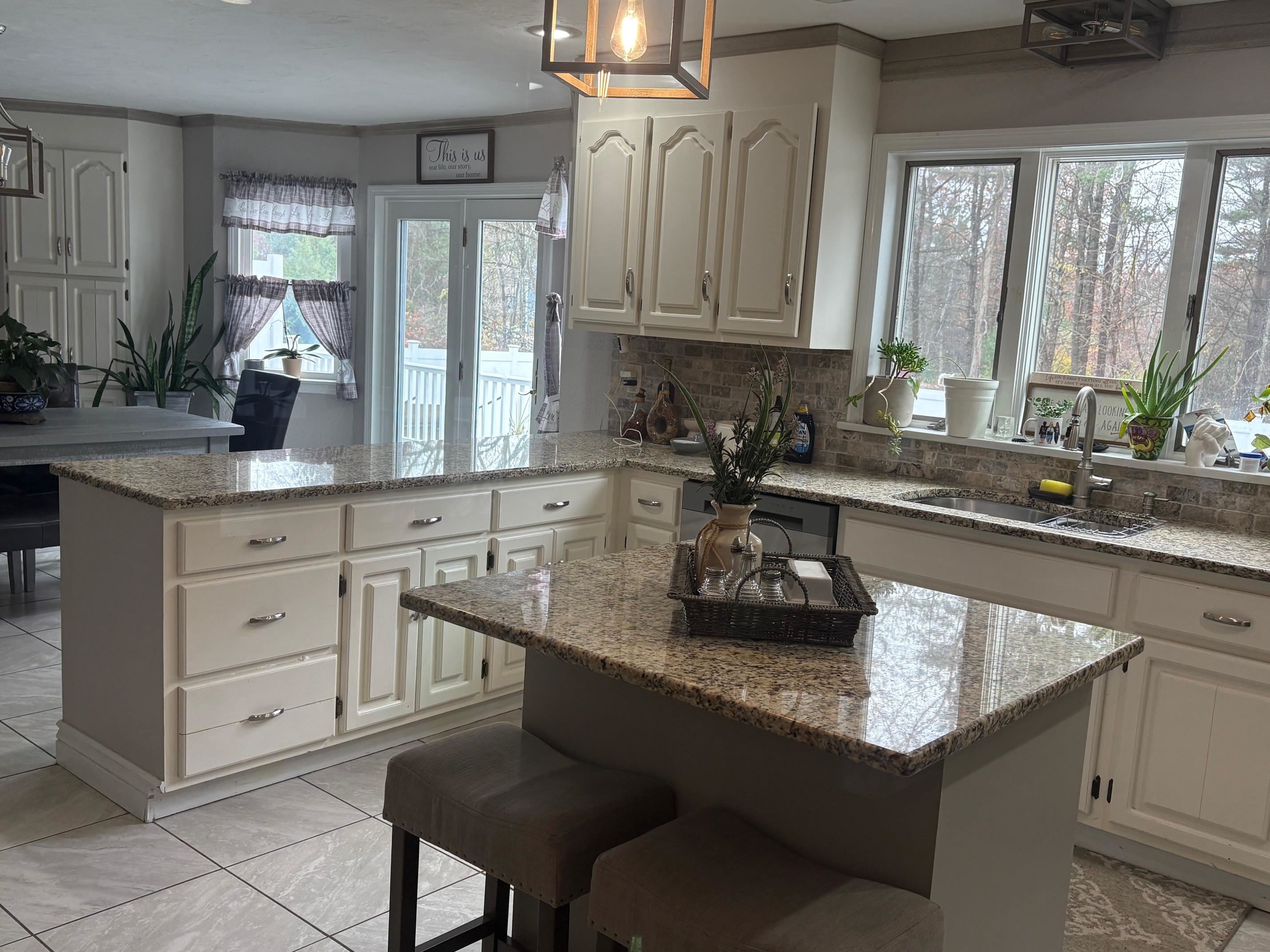 51 Zion Hill Road Salem, NH 03079 - Photo 11 of 40