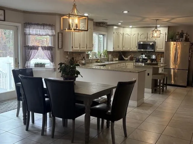 $850,000 | 51 Zion Hill Road, Salem, NH 03079