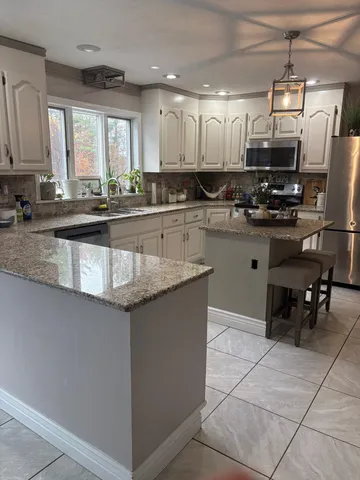 $850,000 | 51 Zion Hill Road, Salem, NH 03079