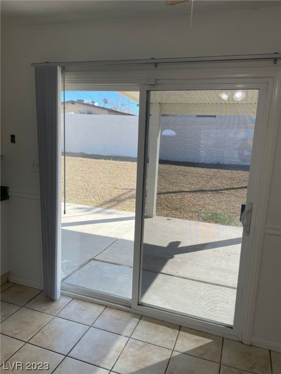 129 Maple Street Henderson, NV 89015 - Photo 11 of 38