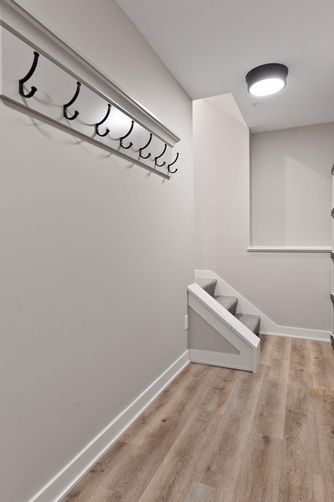 8144 Eden Prairie Road Eden Prairie, MN 55347 - Photo 23 of 30 Gallery Image 23