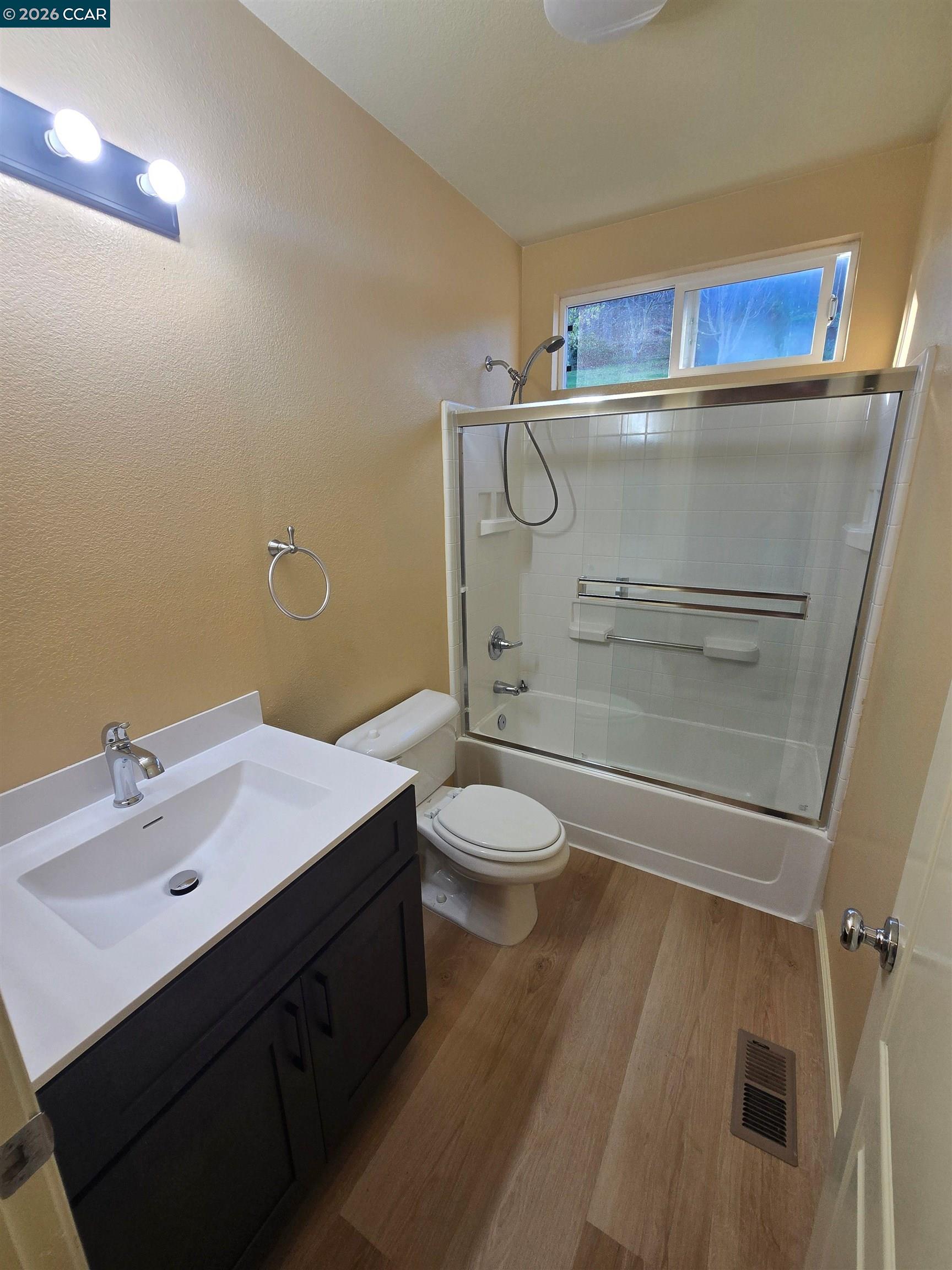 894 Bridgeway Circle El Sobrante, CA 94803 - Photo 7 of 23