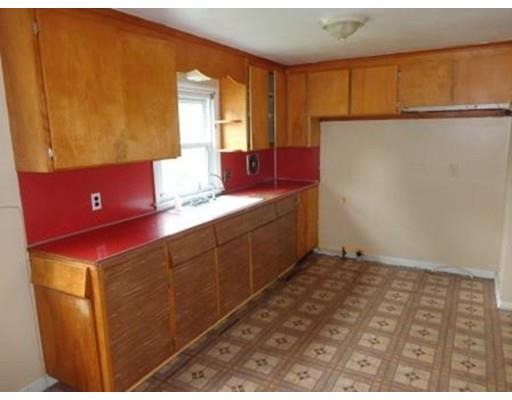 126 Croyden Terrace Springfield, MA 01104 - Photo 5 of 14 Gallery Image 5