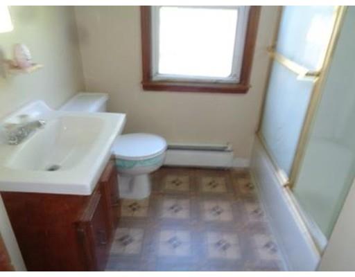 126 Croyden Terrace Springfield, MA 01104 - Photo 8 of 14 Gallery Image 8