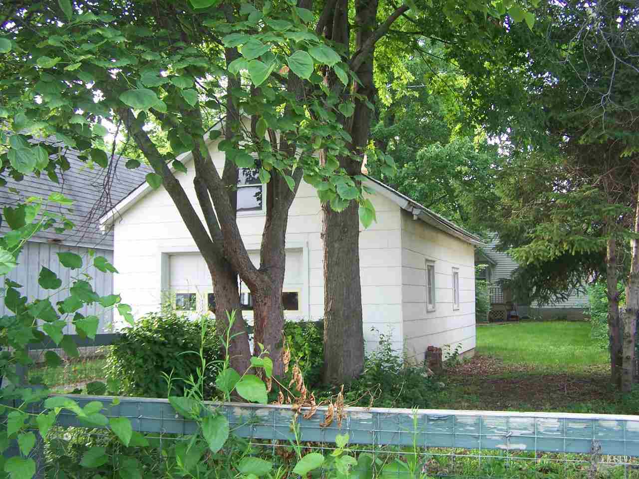 519 West Jefferson Street Decatur, IN 46733 - Photo 2 of 6