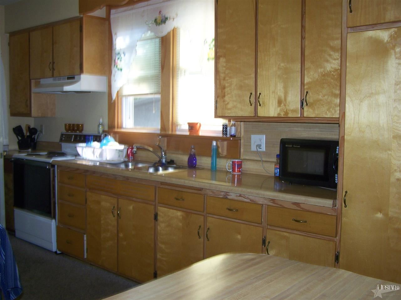 519 West Jefferson Street Decatur, IN 46733 - Photo 3 of 6