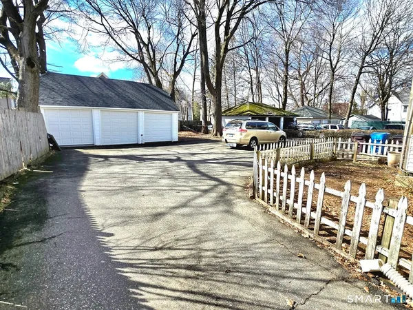 $2,000 | 70 Monroe Street, Unit 3, New Britain, CT 06051