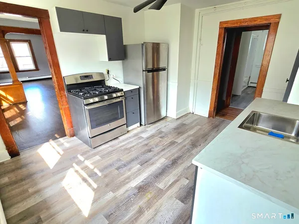 $2,000 | 70 Monroe Street, Unit 3, New Britain, CT 06051