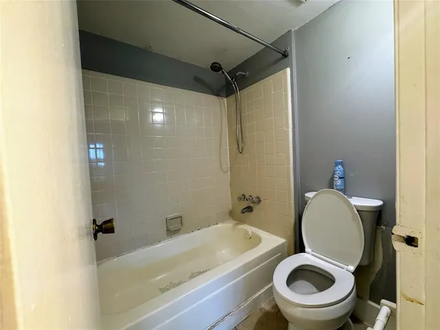 $1,600 | 4361 West McNab Road, Unit 17, Pompano Beach, FL 33069