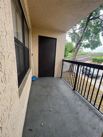 $1,600 | 4361 West McNab Road, Unit 17, Pompano Beach, FL 33069