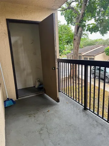 $1,600 | 4361 West McNab Road, Unit 17, Pompano Beach, FL 33069