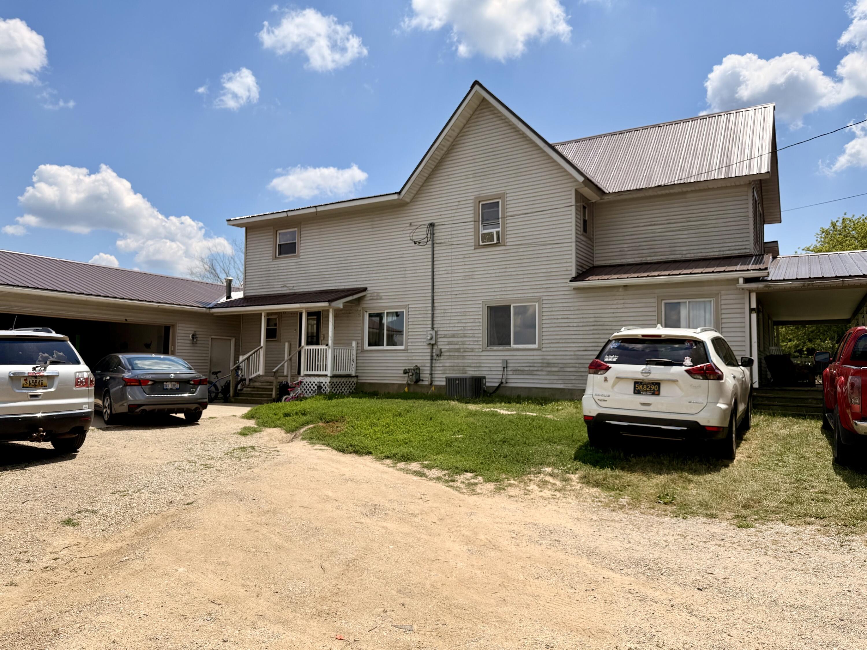 8565 Mt Hope Road Carson City, MI 48811 - Photo 2 of 36 IMG_7832