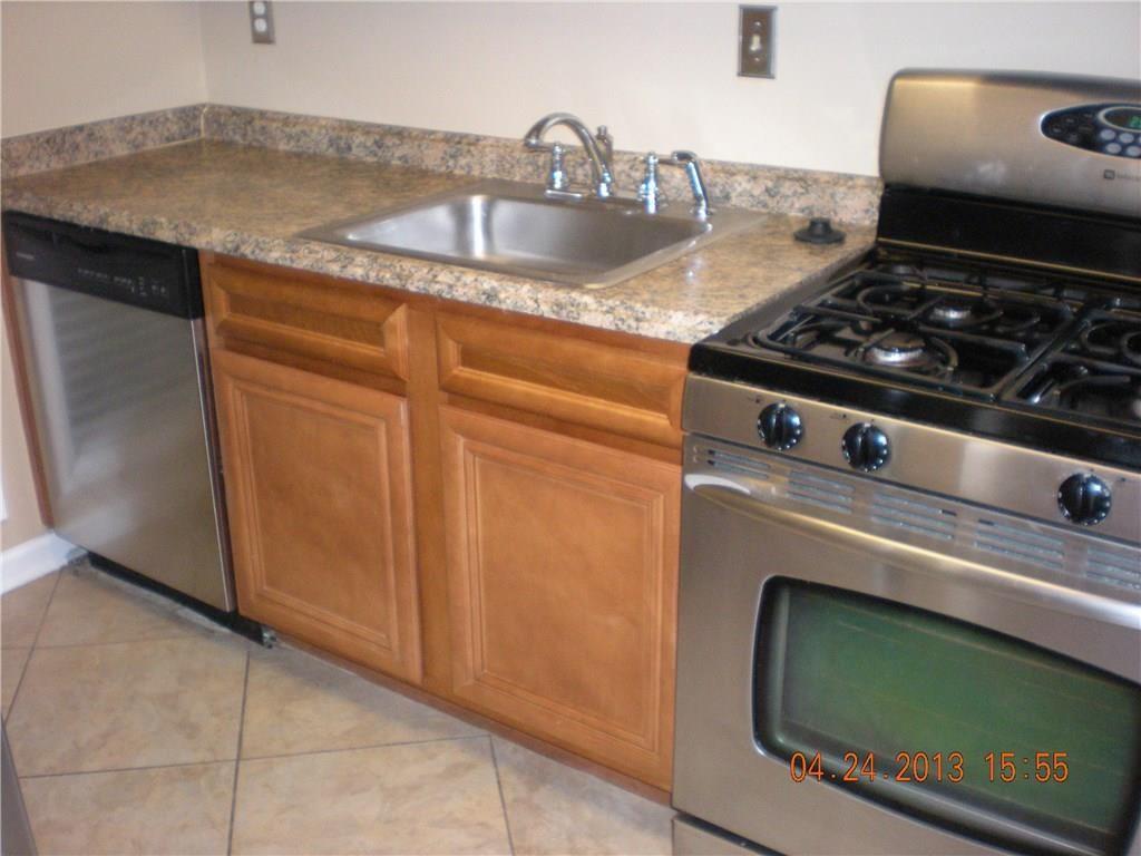 1010 Wynnes Ridge Circle Marietta, GA 30067 - Photo 6 of 15