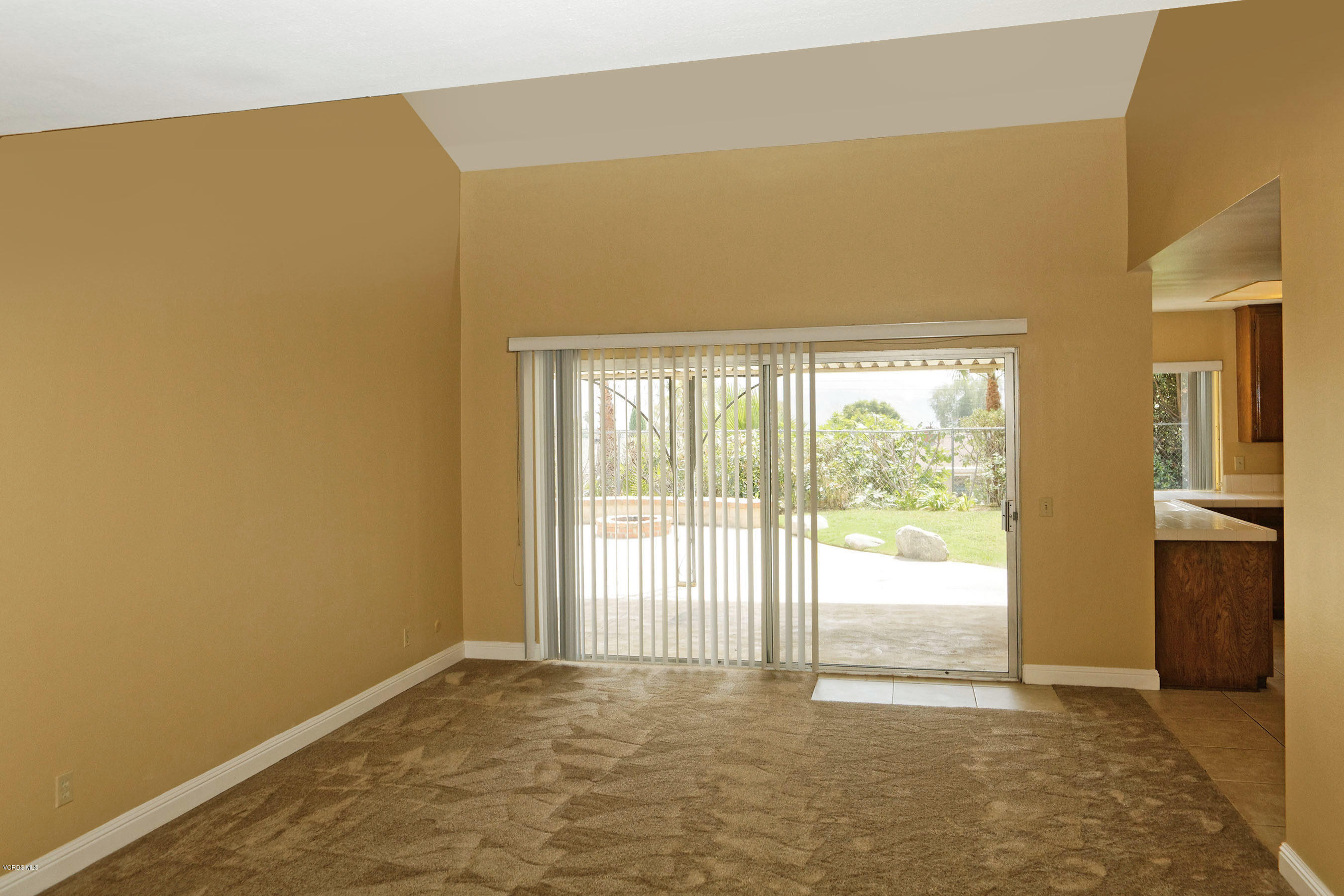 4774 Summit Avenue Simi Valley, CA 93063 - Photo 17 of 40 20