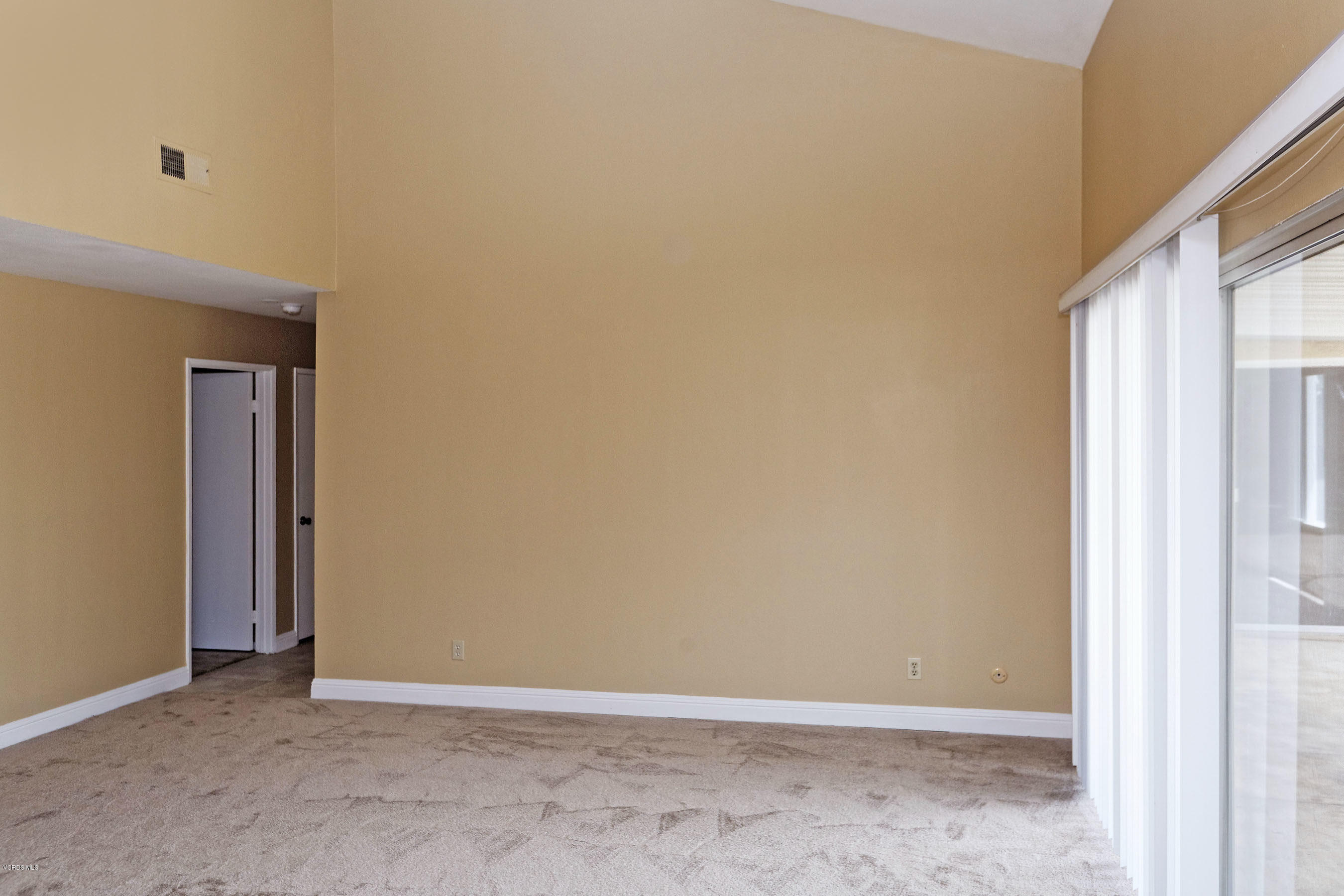 4774 Summit Avenue Simi Valley, CA 93063 - Photo 18 of 40 21