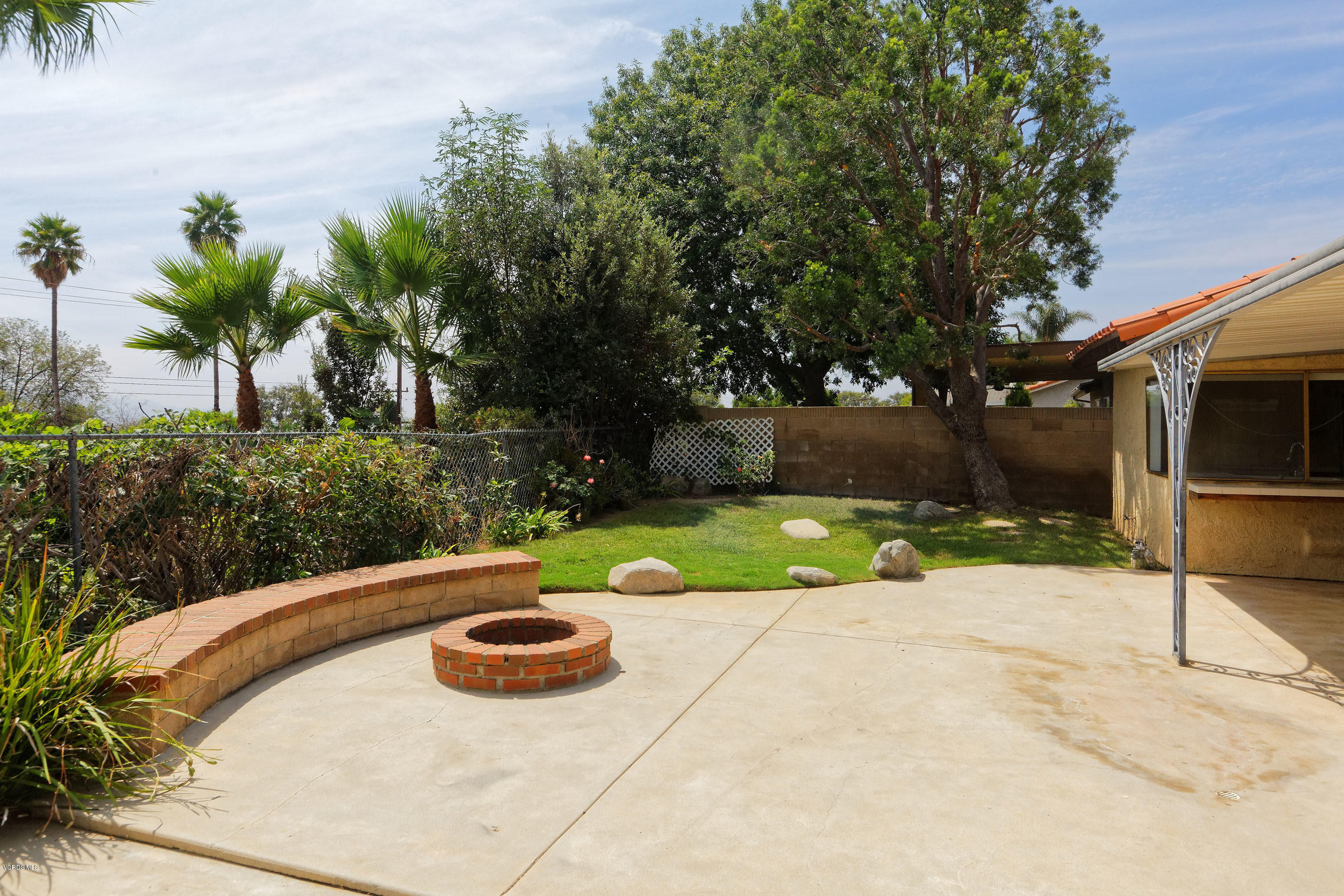 4774 Summit Avenue Simi Valley, CA 93063 - Photo 32 of 40 39