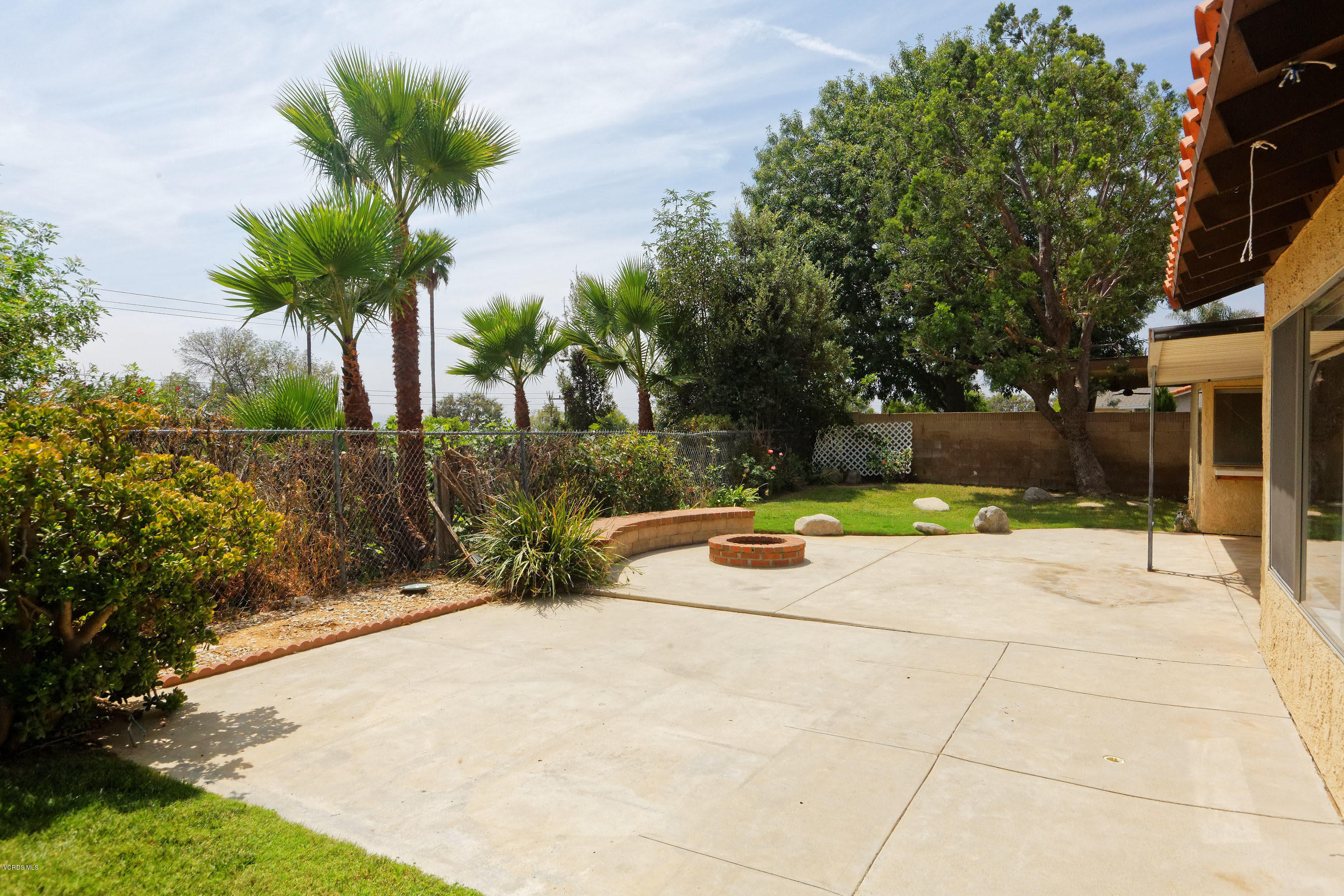 4774 Summit Avenue Simi Valley, CA 93063 - Photo 35 of 40 37