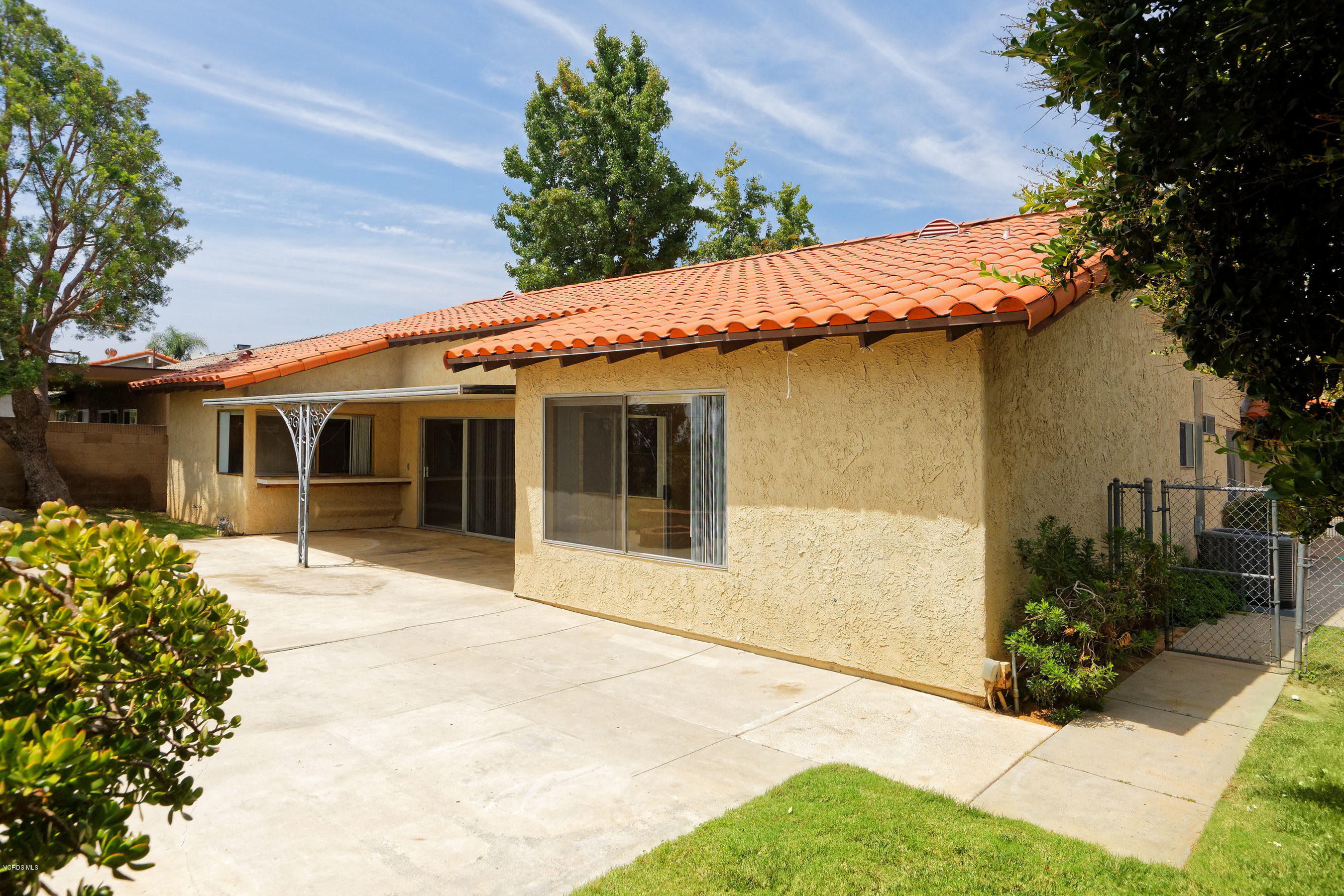 4774 Summit Avenue Simi Valley, CA 93063 - Photo 37 of 40 38