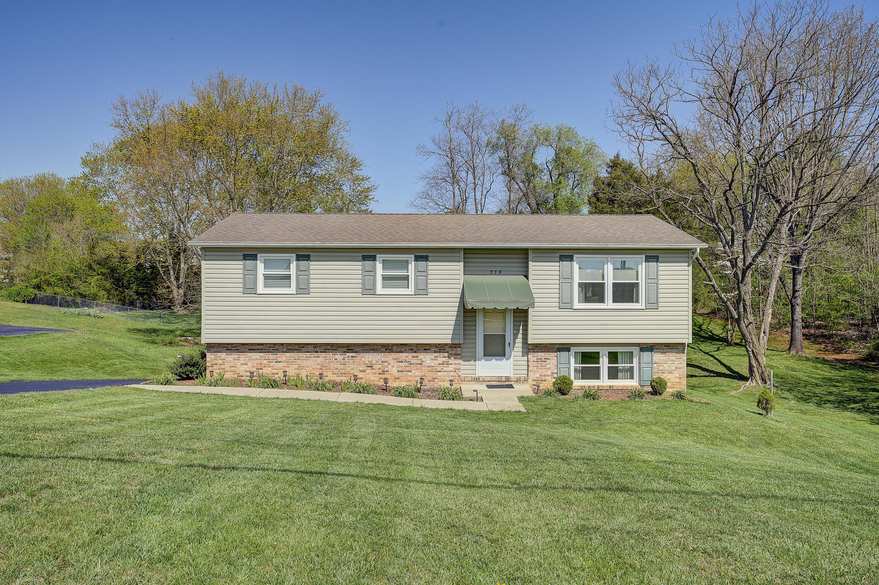 279 Gray Station Road Gray, TN 37615 - Photo 1 of 36 gray-27