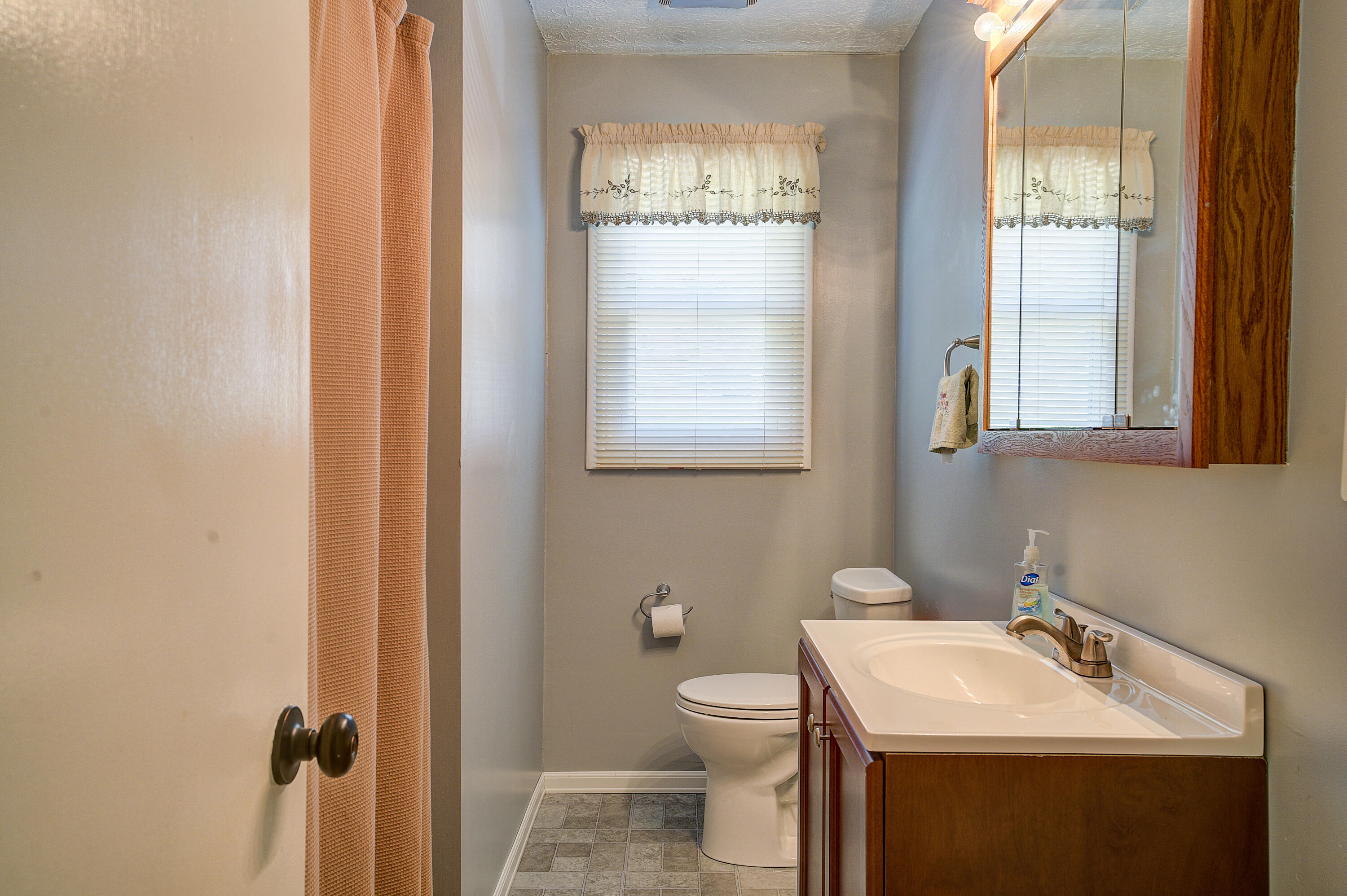 279 Gray Station Road Gray, TN 37615 - Photo 15 of 36 gray-8