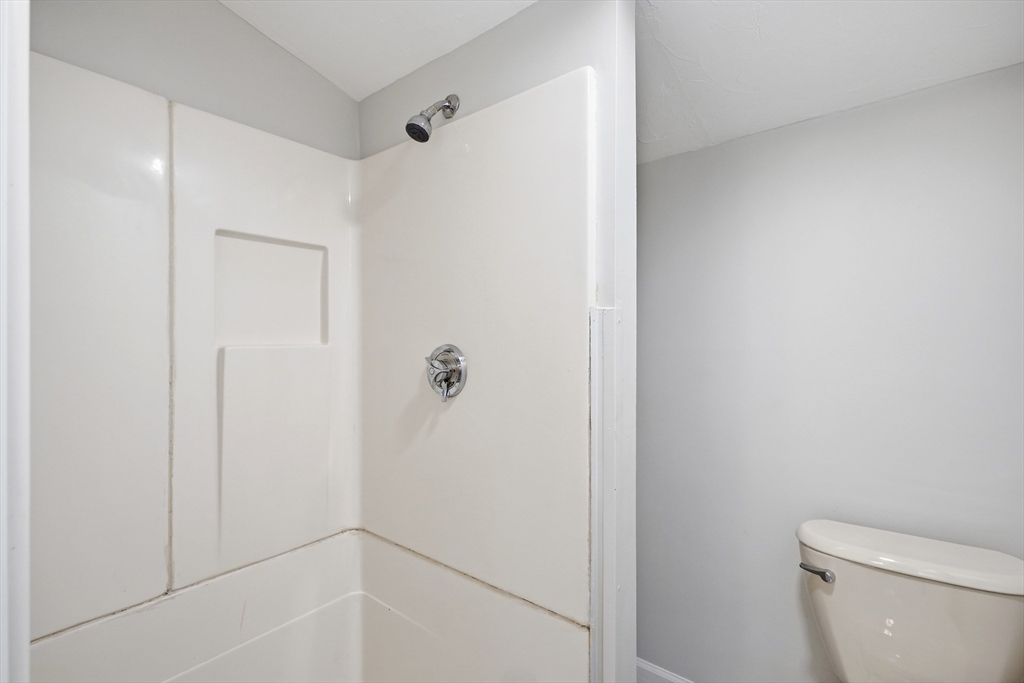 25 Julia Road Weymouth, MA 02191 - Photo 24 of 34