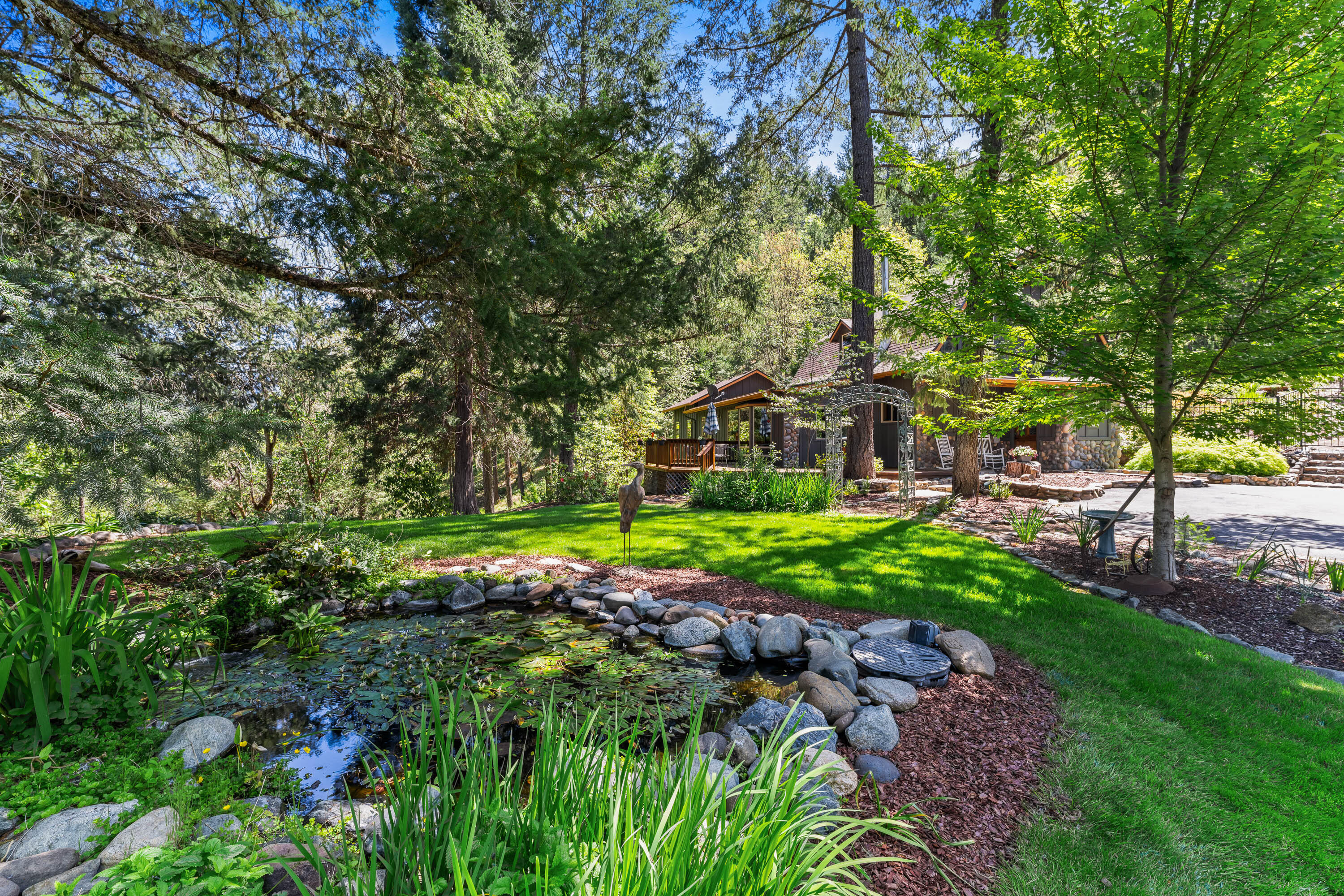 2175 Birdseye Creek Road Gold Hill, OR 97525 - Photo 2 of 20 Gallery Image 2