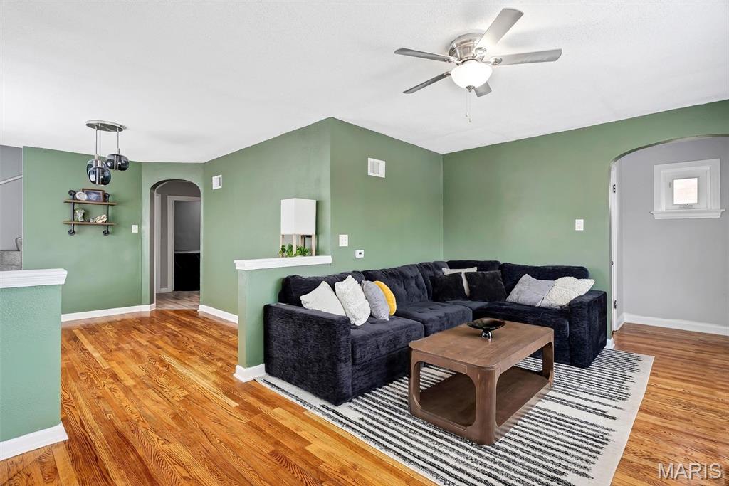 3621 Watson Road St. Louis, MO 63109 - Photo 3 of 54