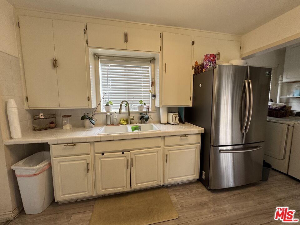 14422 South Butler Avenue Compton, CA 90221 - Photo 8 of 23 Gallery Image 8