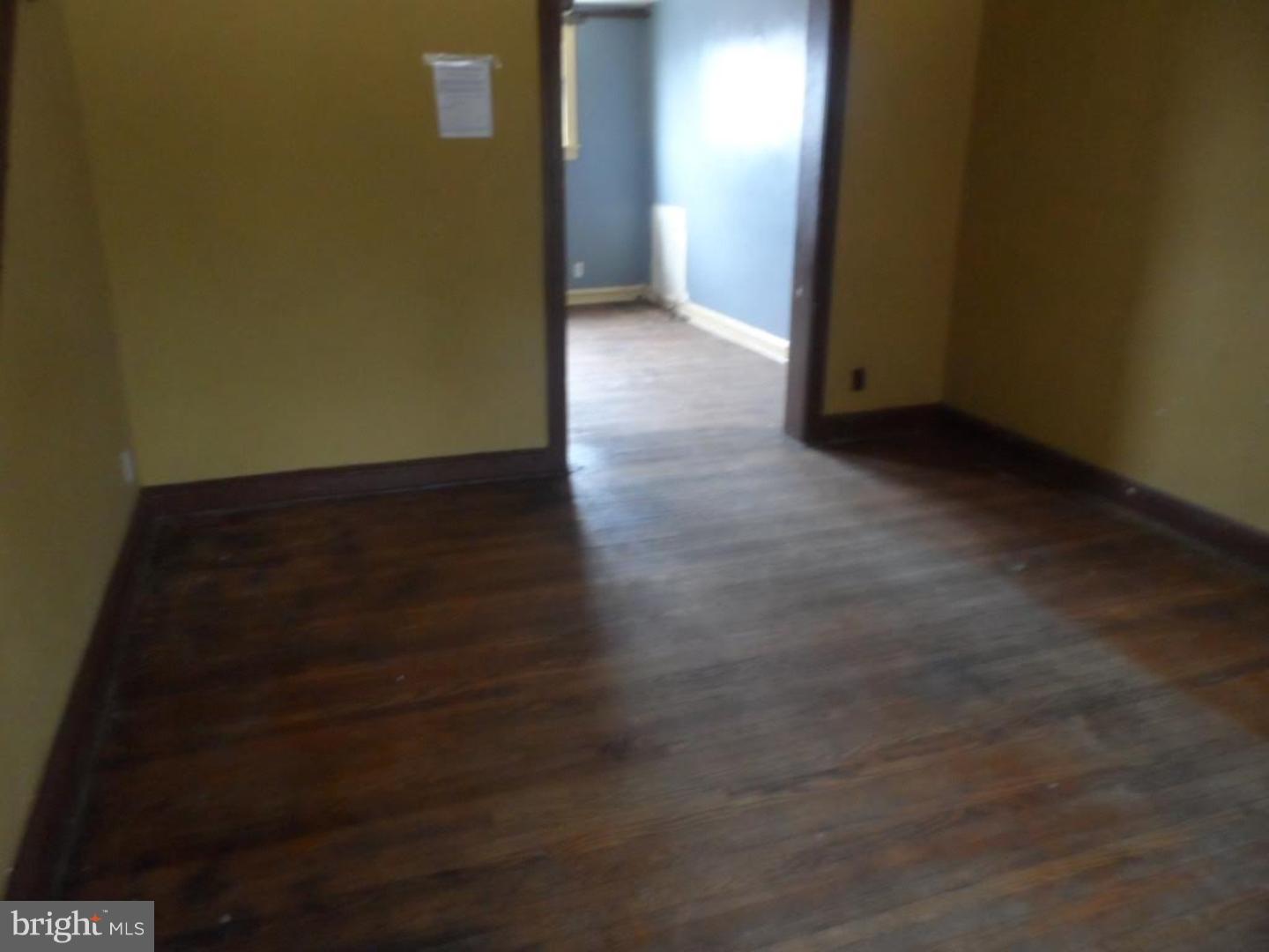 232 Kent Road Upper Darby, PA 19082 - Photo 3 of 8