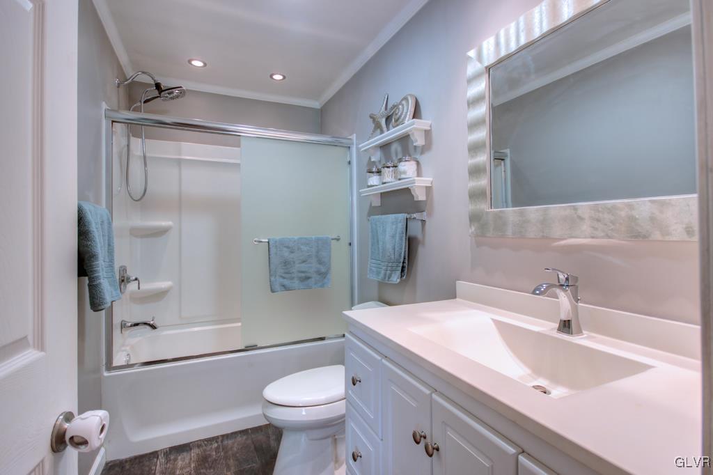 1464 Kelchner Road Bethlehem, PA 18018 - Photo 13 of 22 Gallery Image 13
