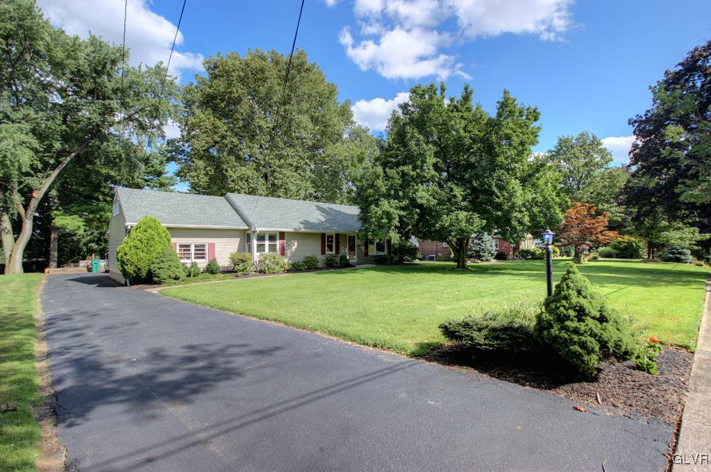1464 Kelchner Road Bethlehem, PA 18018 - Photo 2 of 22 Gallery Image 2