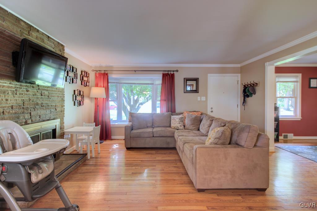 1464 Kelchner Road Bethlehem, PA 18018 - Photo 5 of 22 Gallery Image 5