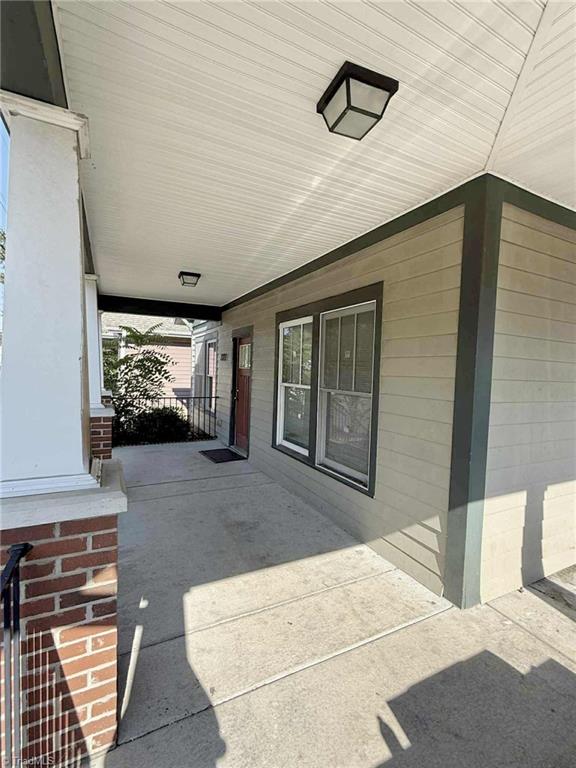 2127 McConnell Road Greensboro, NC 27401 - Photo 5 of 8 Wraparound Porch