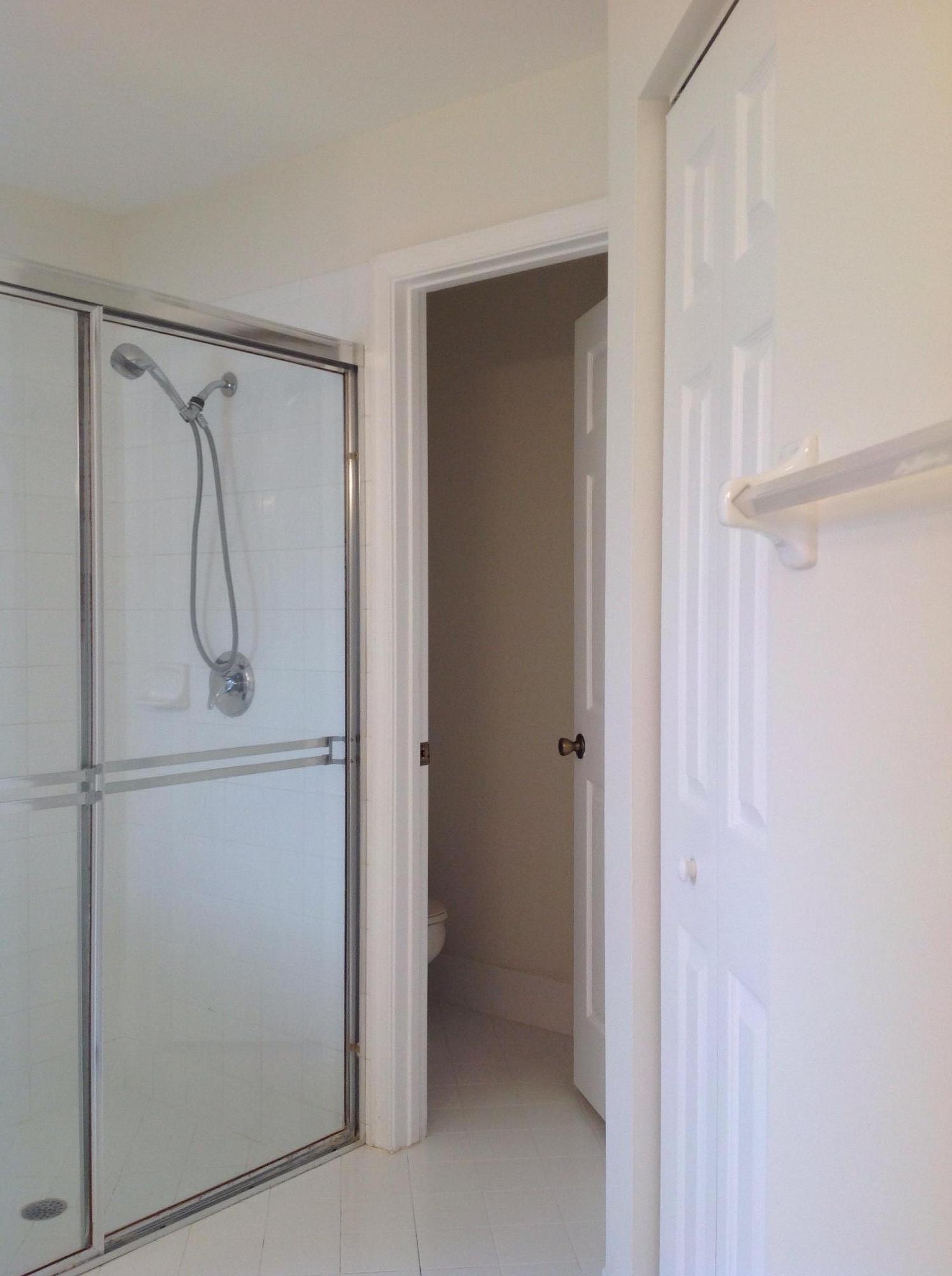 4830 South Lee Road Delray Beach, FL 33445 - Photo 20 of 31 Master Bath