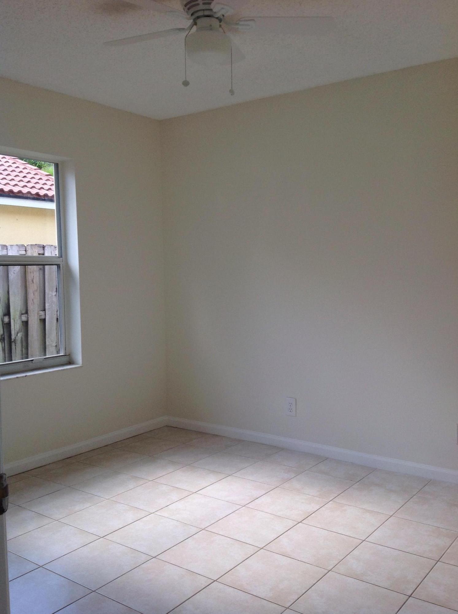 4830 South Lee Road Delray Beach, FL 33445 - Photo 22 of 31 Second Bedroom