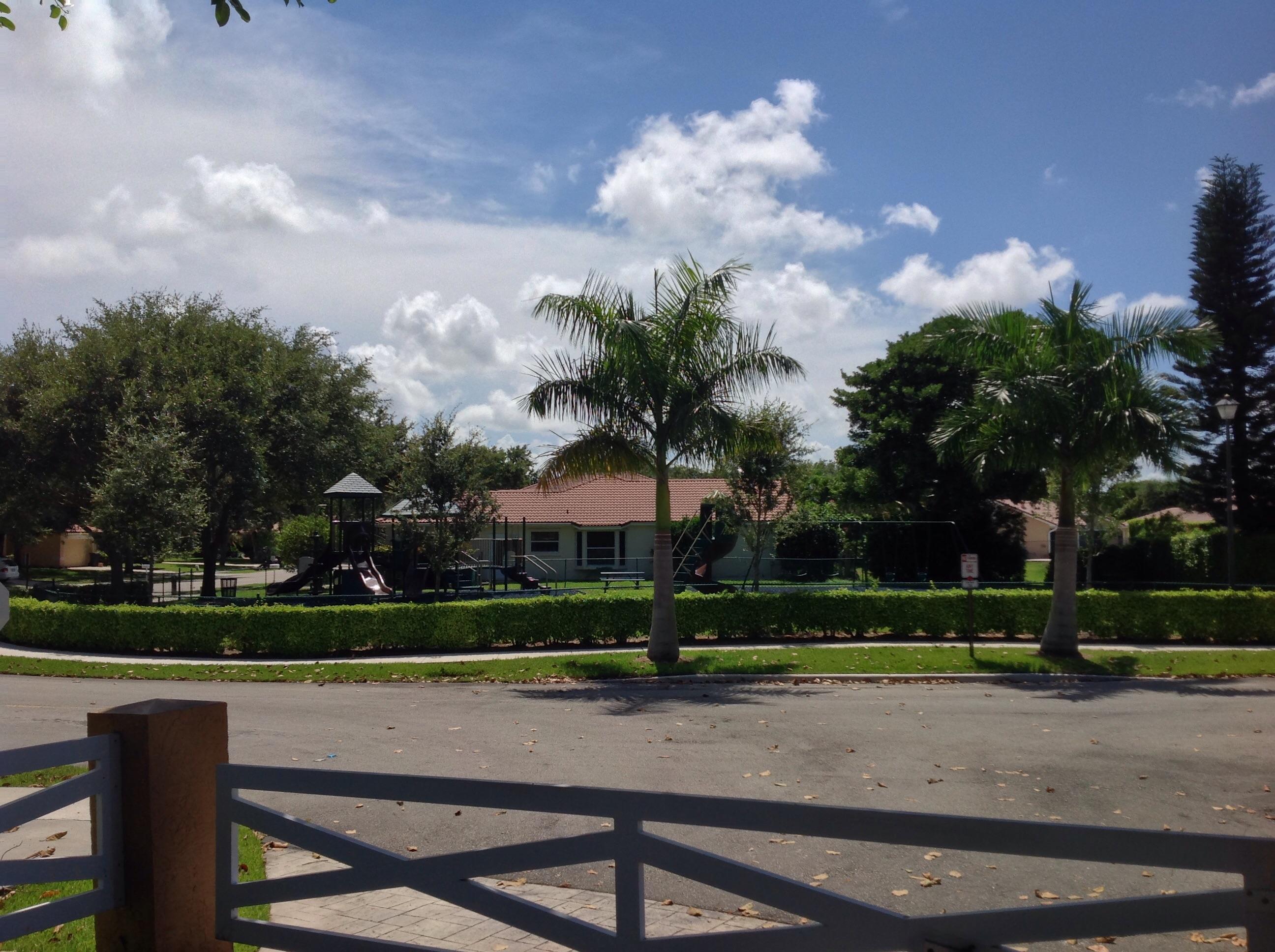 4830 South Lee Road Delray Beach, FL 33445 - Photo 31 of 31 Large Playground just inside the neighbo