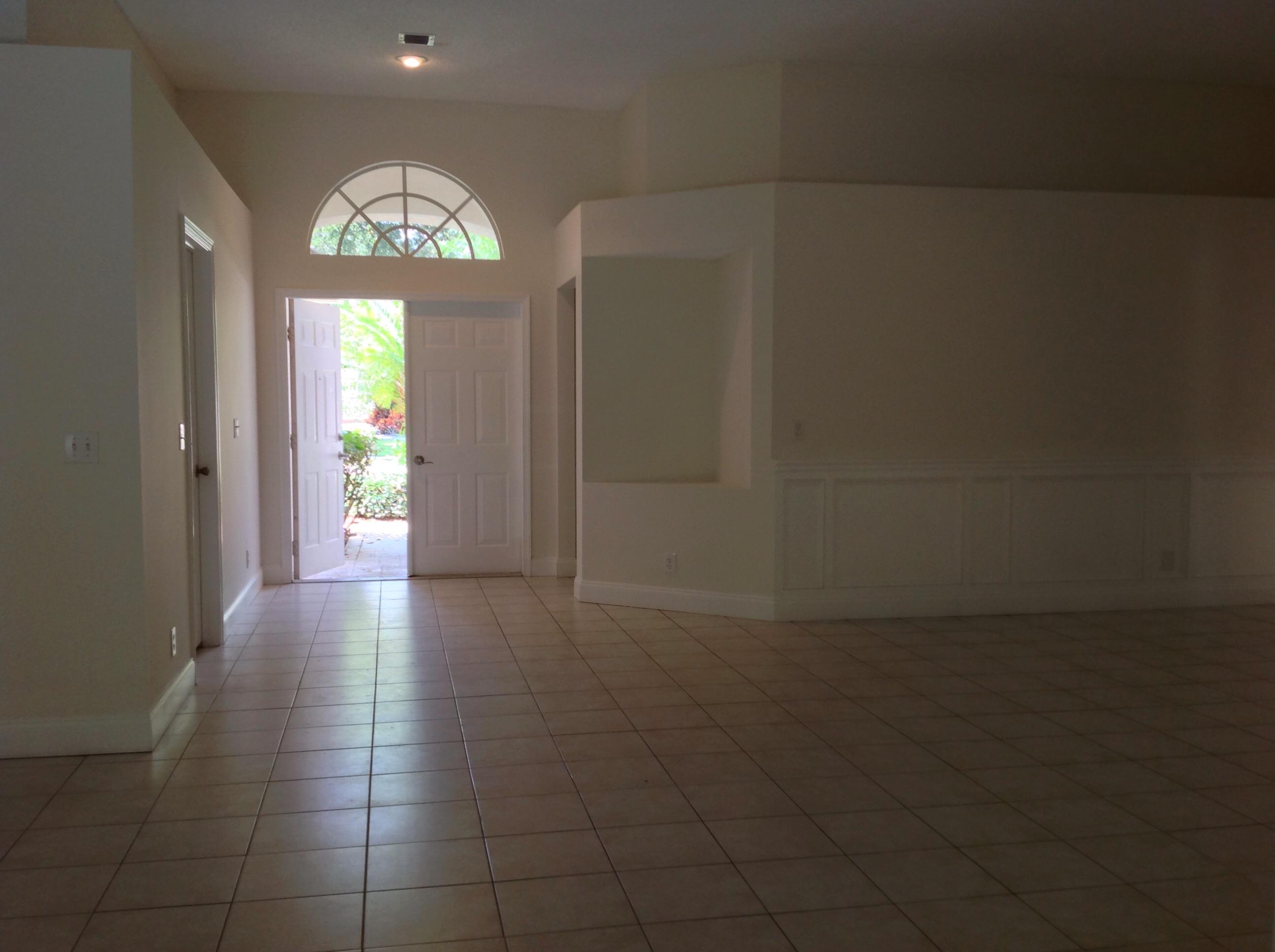 4830 South Lee Road Delray Beach, FL 33445 - Photo 6 of 31 Entrance Way