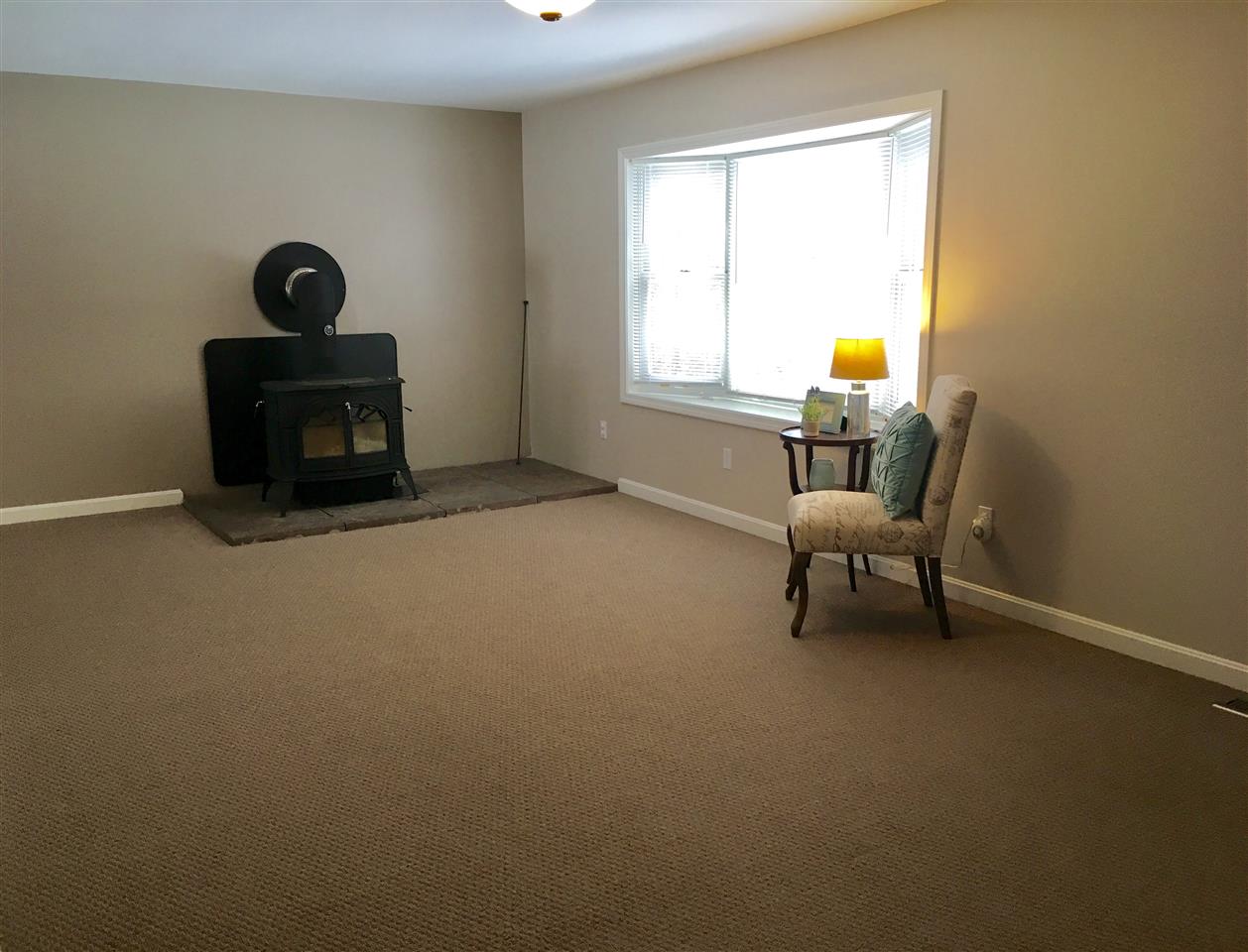 2898 Dugway Road Richmond, VT 05477 - Photo 7 of 32 Gallery Image 7