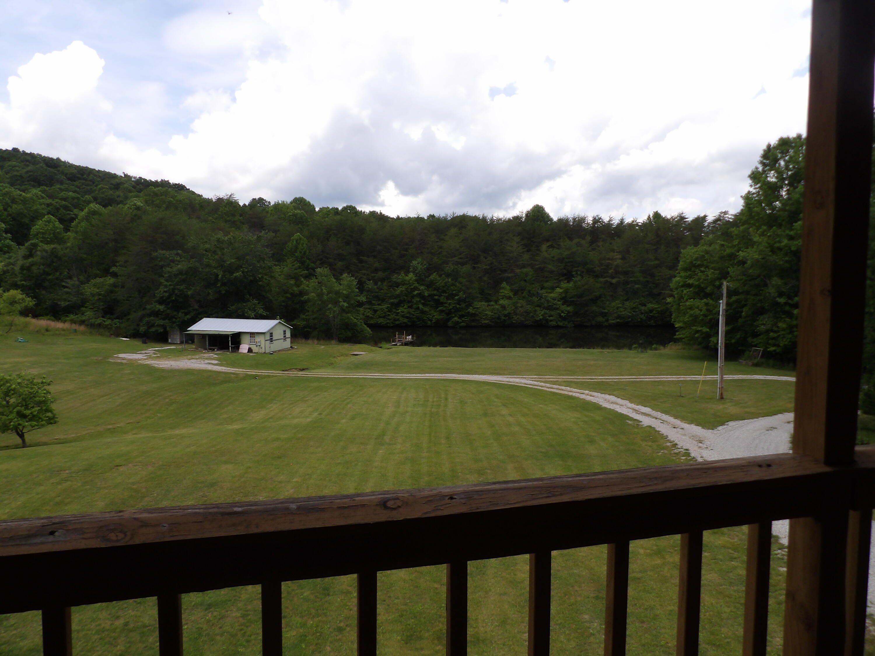 716 Fernhill Road Pikeville, TN 37367 - Photo 7 of 55 100_2535