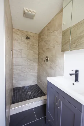 $225,000 | 382 South Elm Avenue, Kankakee, IL 60901