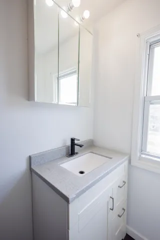 $225,000 | 382 South Elm Avenue, Kankakee, IL 60901