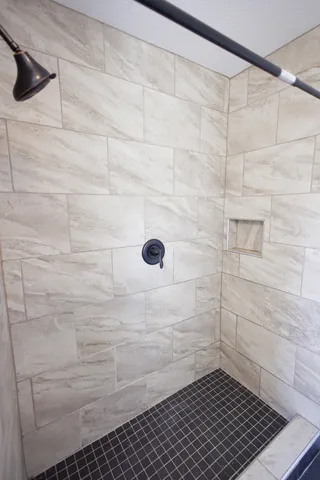 $225,000 | 382 South Elm Avenue, Kankakee, IL 60901