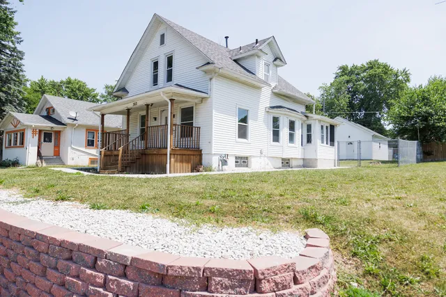 $225,000 | 382 South Elm Avenue, Kankakee, IL 60901